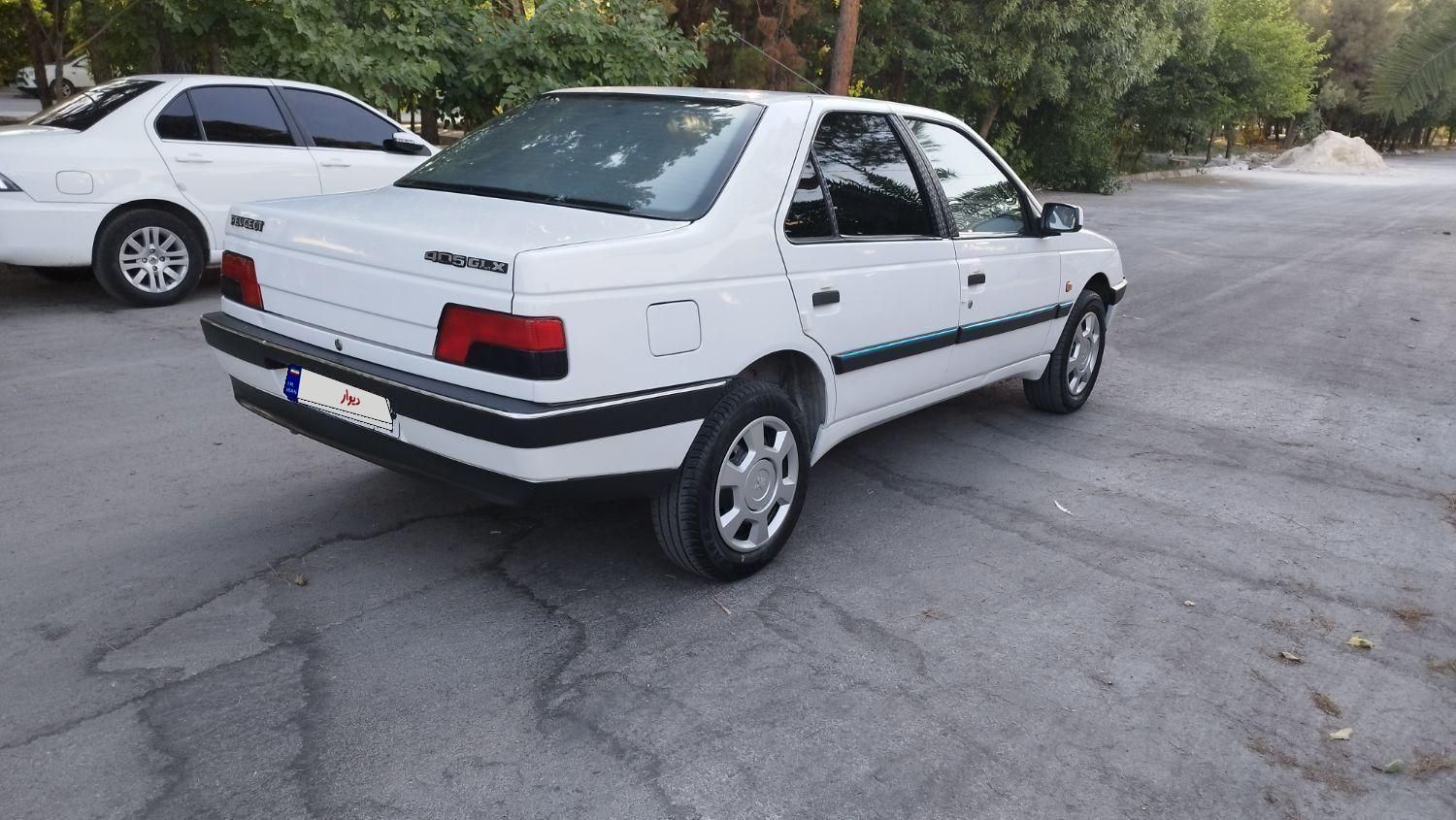 پژو 405 SLX بنزینی TU5 - 1390