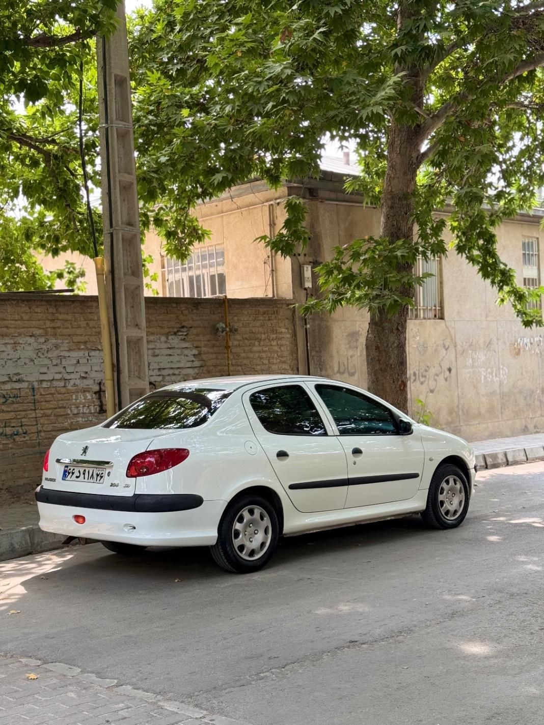 پژو ۲۰۶ صندوق دار v8 - 1394