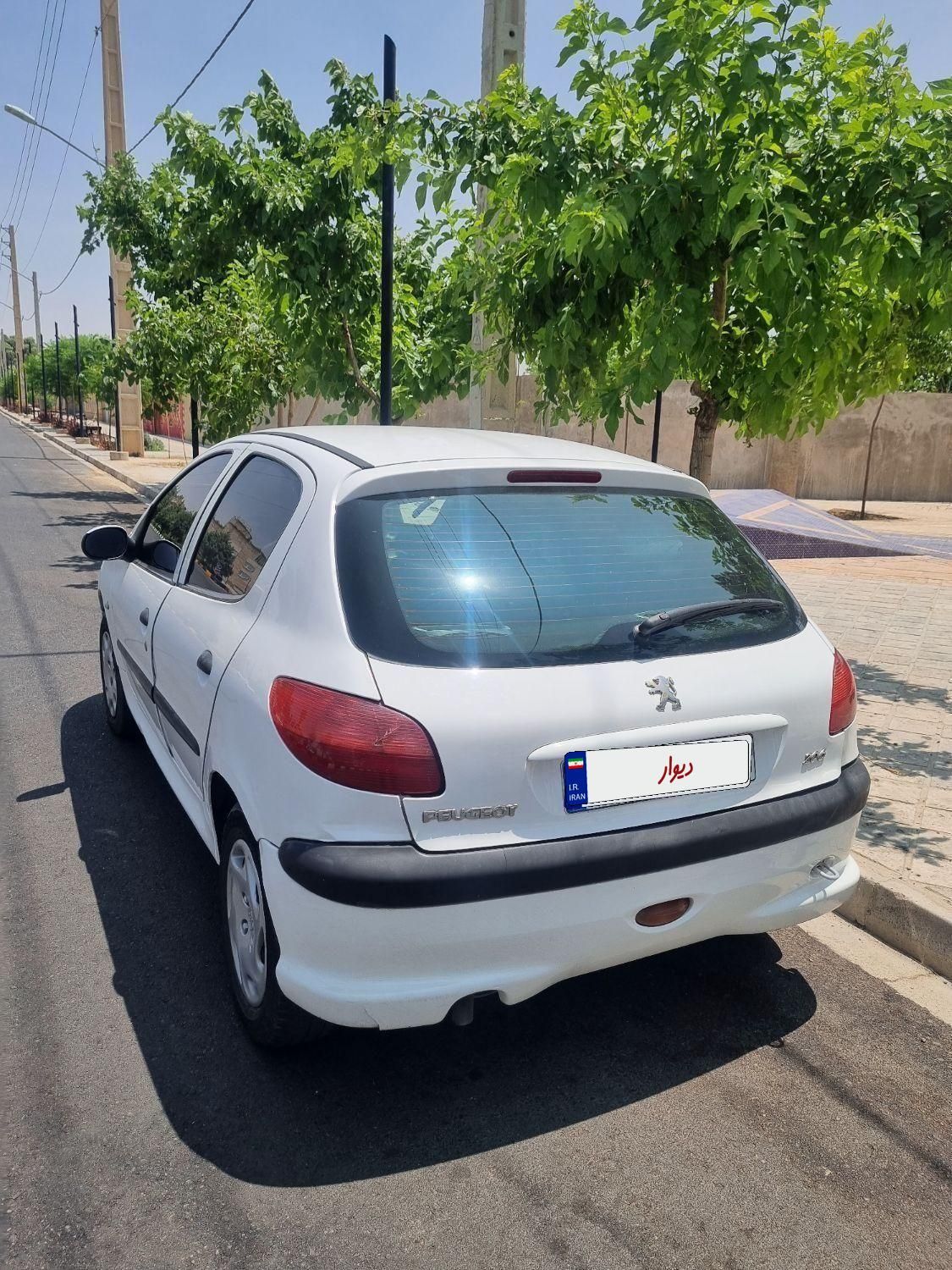 پژو 206 تیپ 5 - 1390