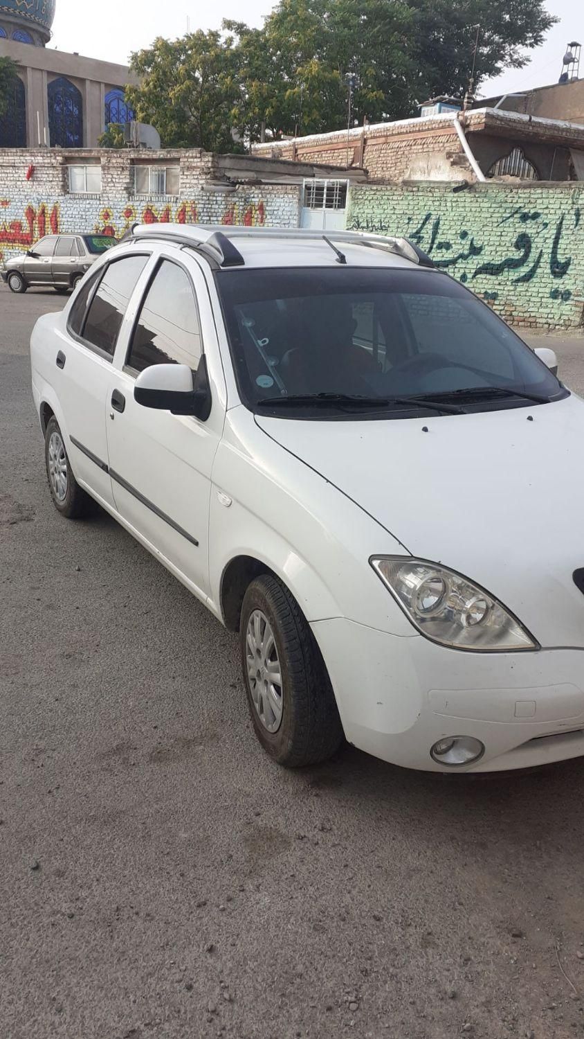 تیبا صندوق دار SX - 1401