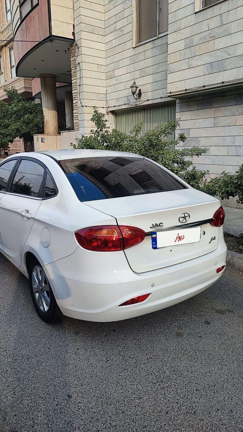 جک J4 اتوماتیک ساده - 2021