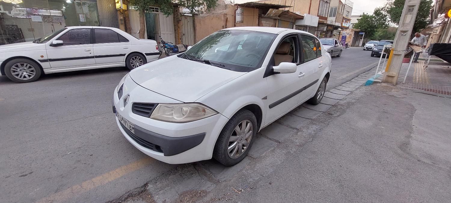 رنو مگان پارس خودرو 2000 - 2011