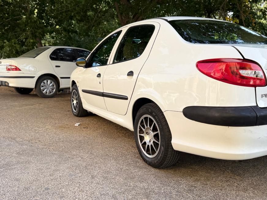 پژو ۲۰۶ صندوق دار v8 - 1395