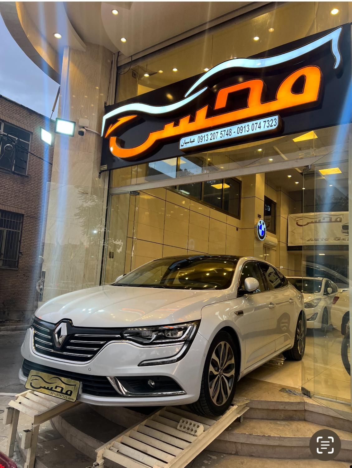 خودرو رنو، تالیسمان آگهی ann_18584933