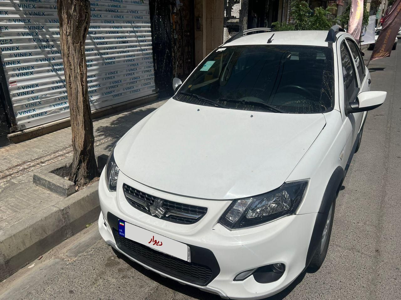 خودرو کوییک، معمولی آگهی ann_18585096