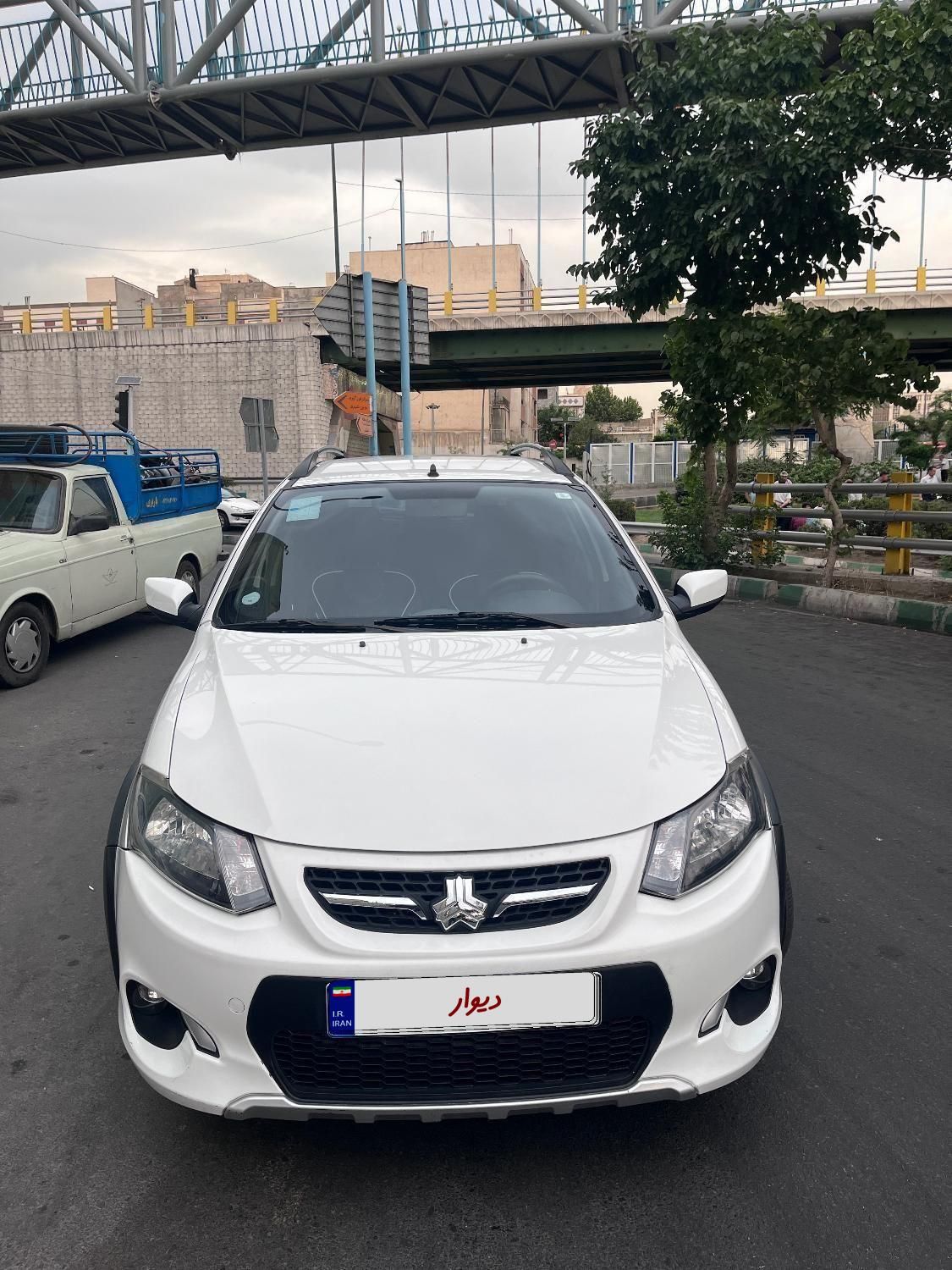 خودرو کوییک، معمولی آگهی ann_18585403
