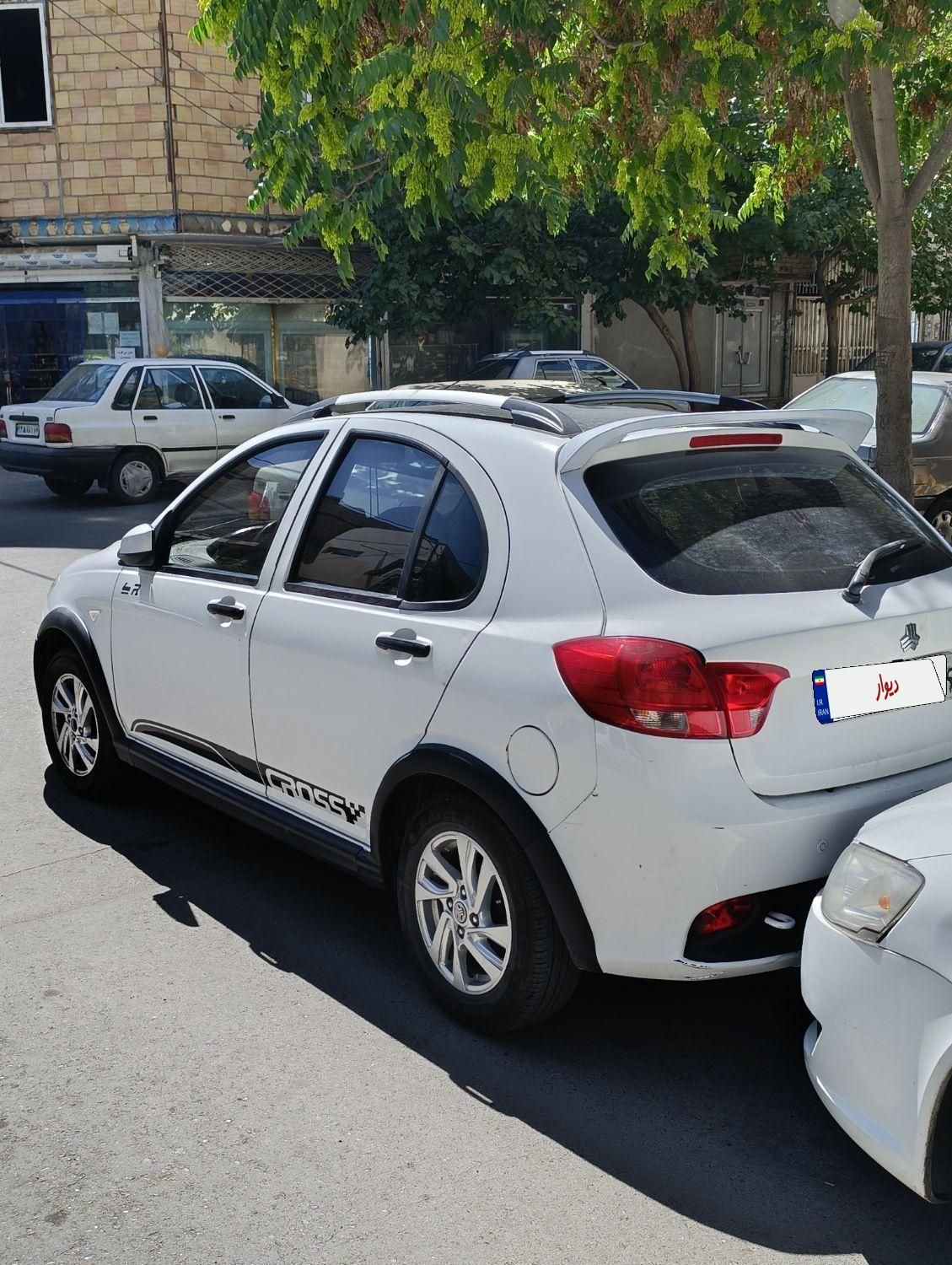 خودرو کوییک، R آگهی ann_18585428