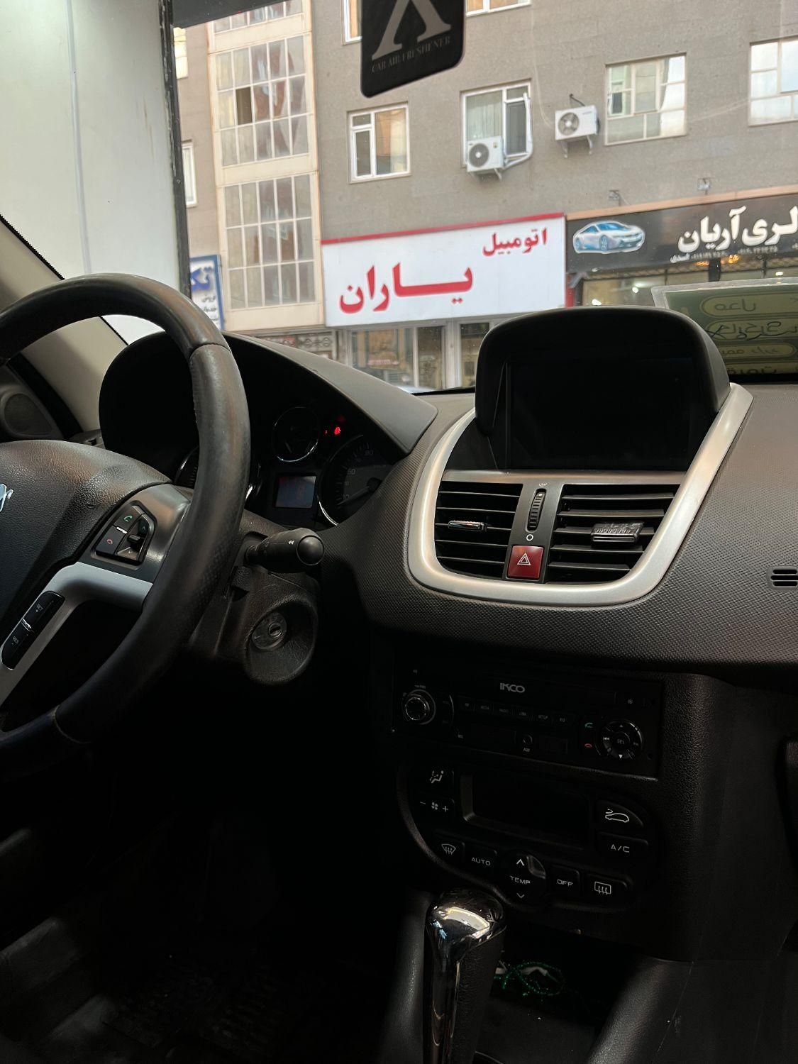 پژو 207 اتوماتیک TU5P - 1402