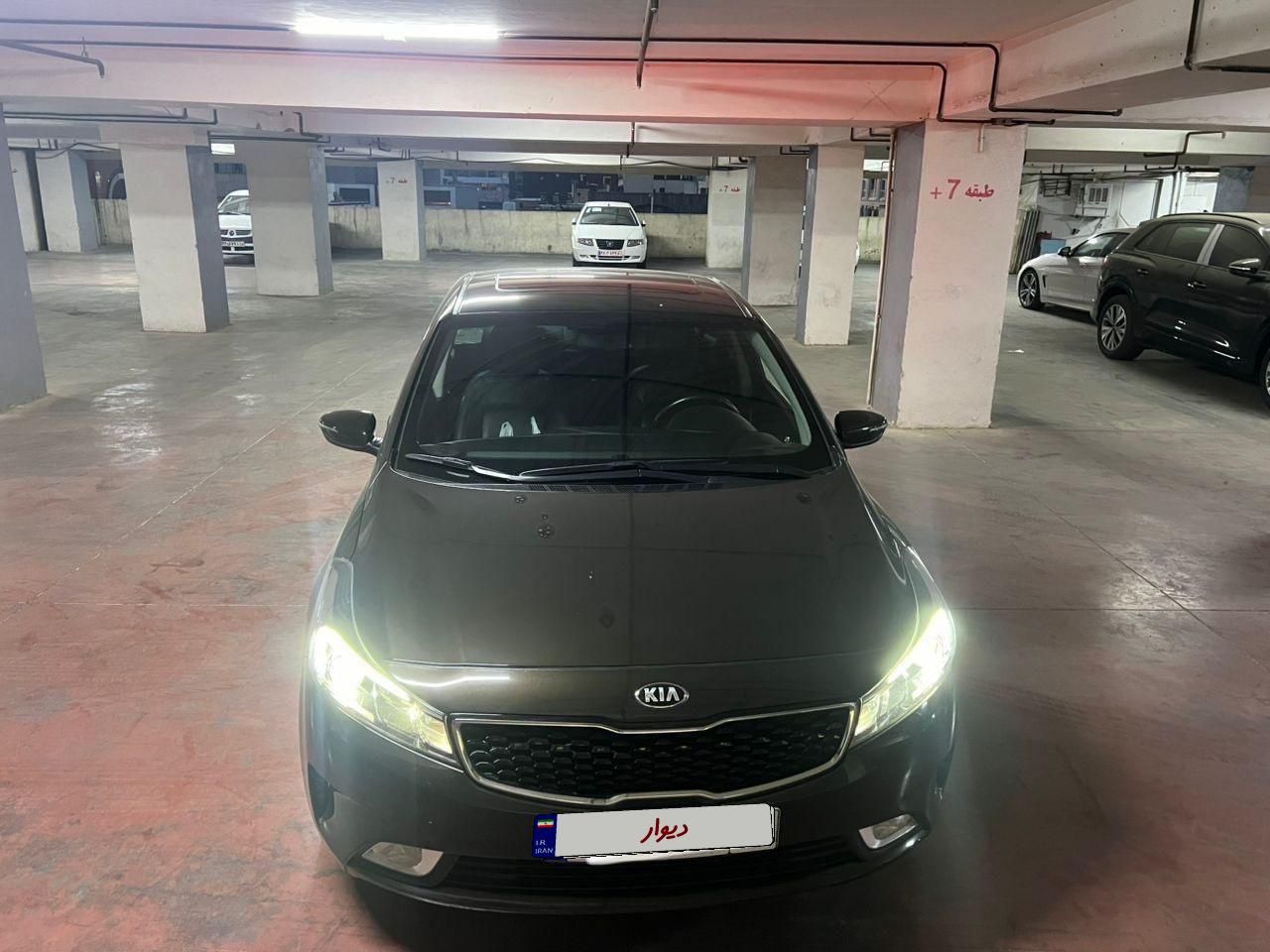 کیا سراتو 2.0 لیتر اتوماتیک GT لاین - 2017