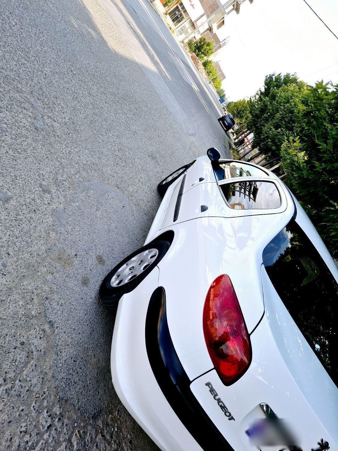 پژو ۲۰۶ صندوق دار v8 - 1399