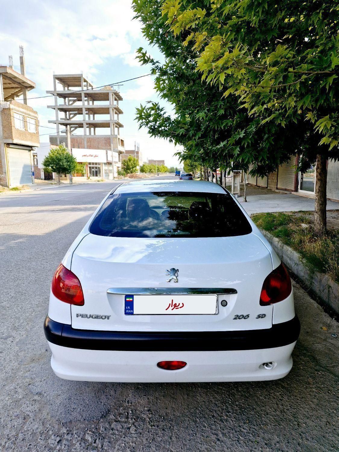 پژو ۲۰۶ صندوق دار v8 - 1399