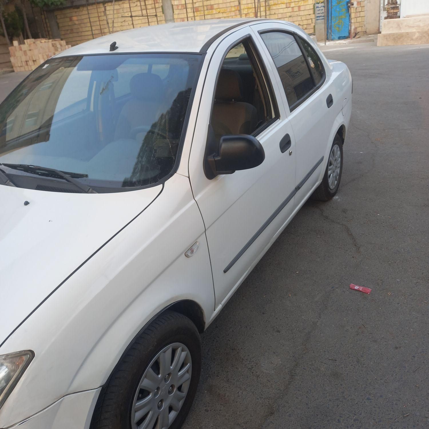 تیبا صندوق دار SX - 1395