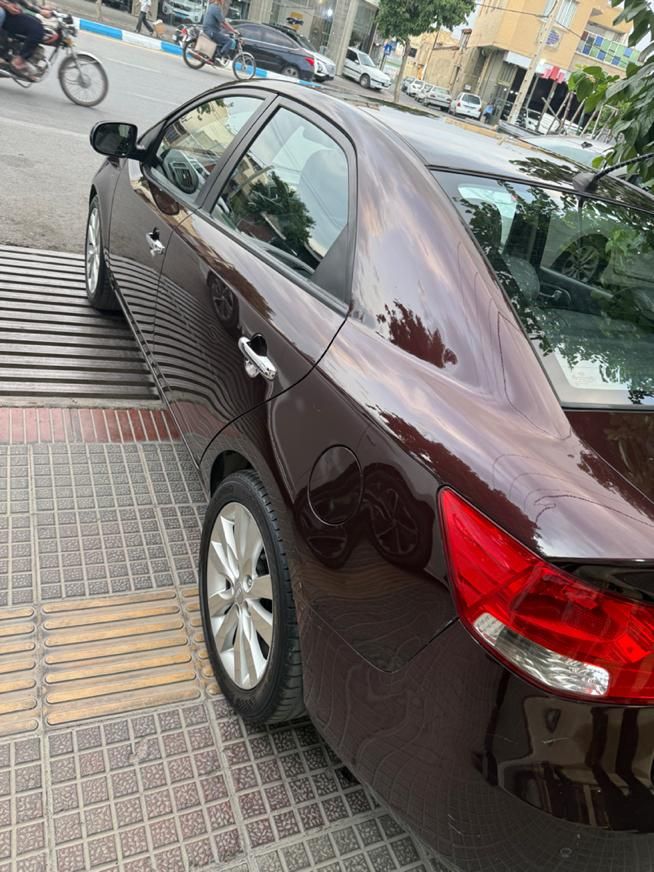 کیا سراتو 2.0 لیتر اتوماتیک GT لاین - 2011