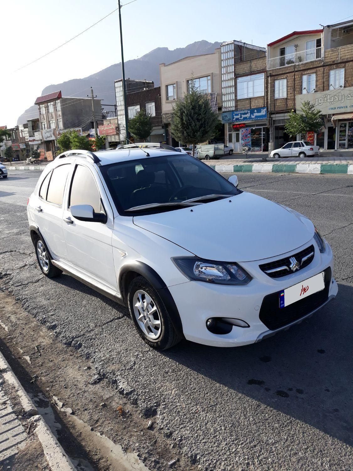 خودرو کوییک، معمولی آگهی ann_18586844