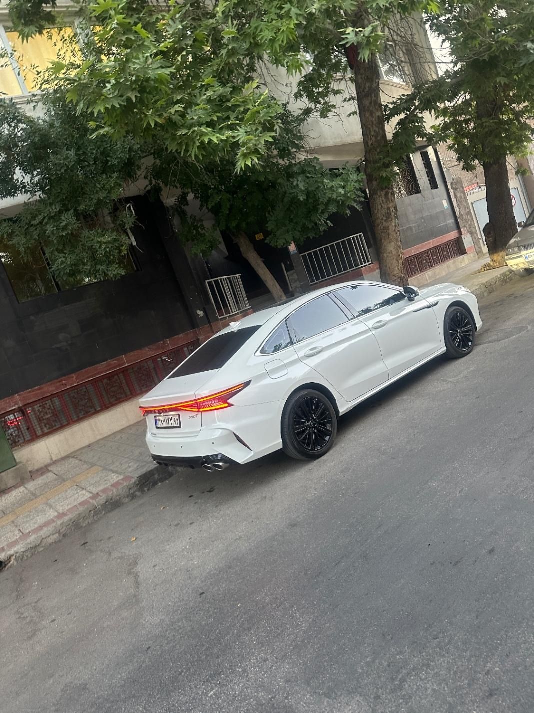 فونیکس آریزو 8 اکسلنت - 2025