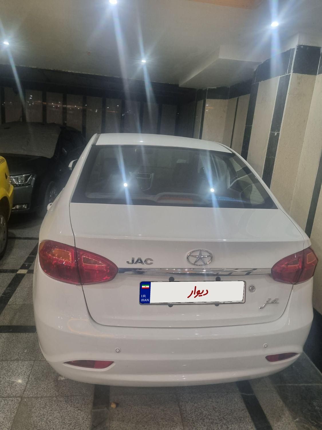 جک J4 اتوماتیک ساده - 2022