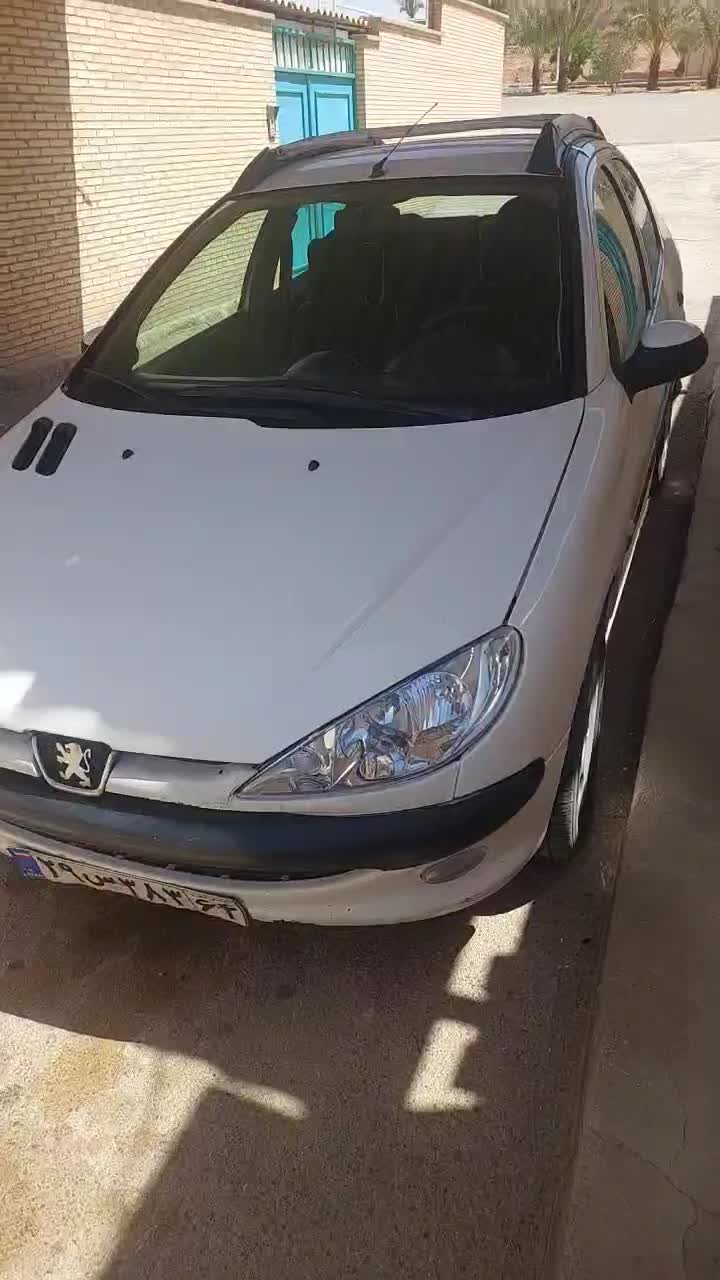 پژو ۲۰۶ صندوق دار v8 - 1390
