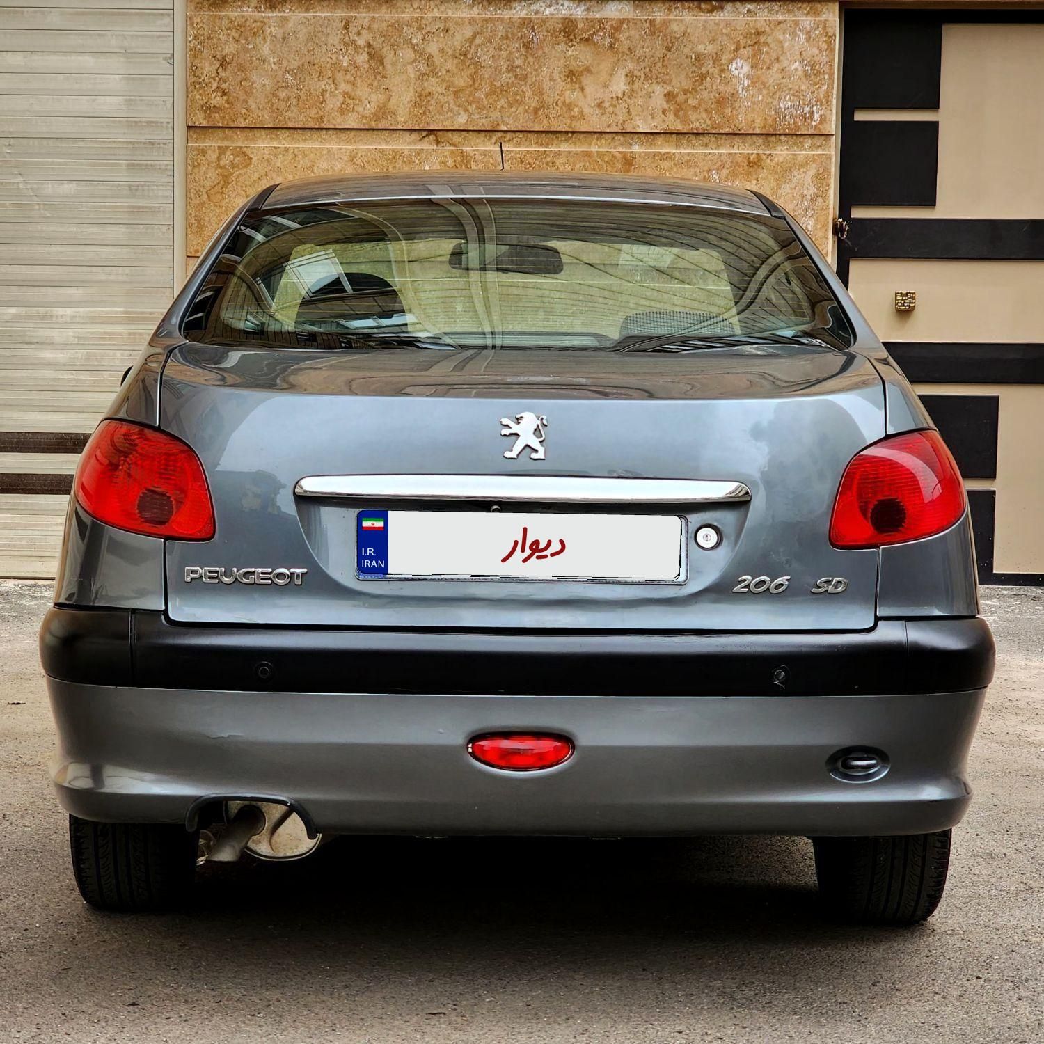 پژو ۲۰۶ صندوق دار v8 - 1395