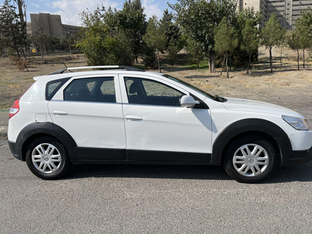 خودرو دانگ فنگ، H30 کراس آگهی ann_18587854