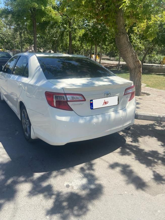 خودرو تویوتا، کمری آگهی ann_18588103
