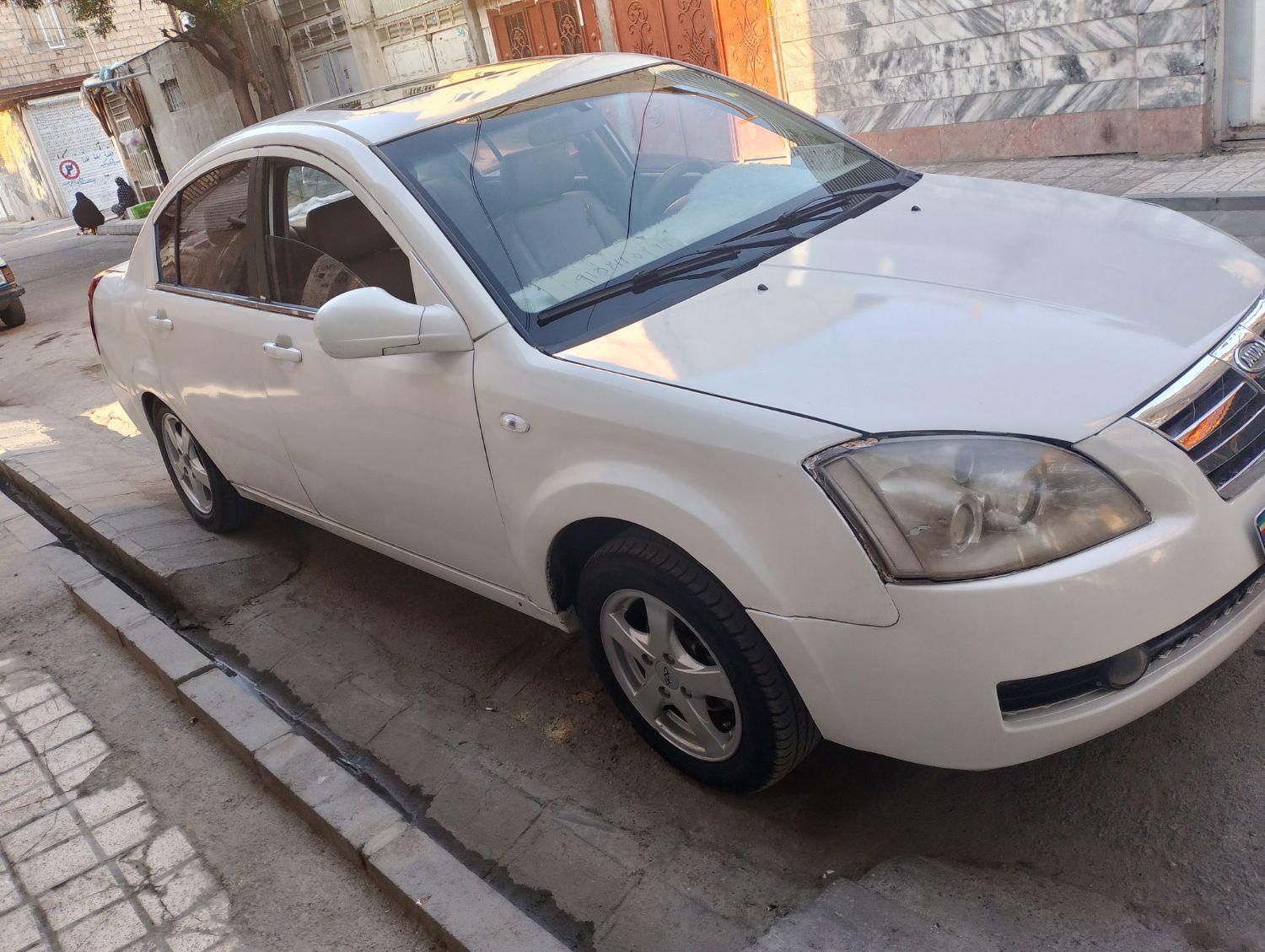 ام وی ام 530 دنده ای - 2015