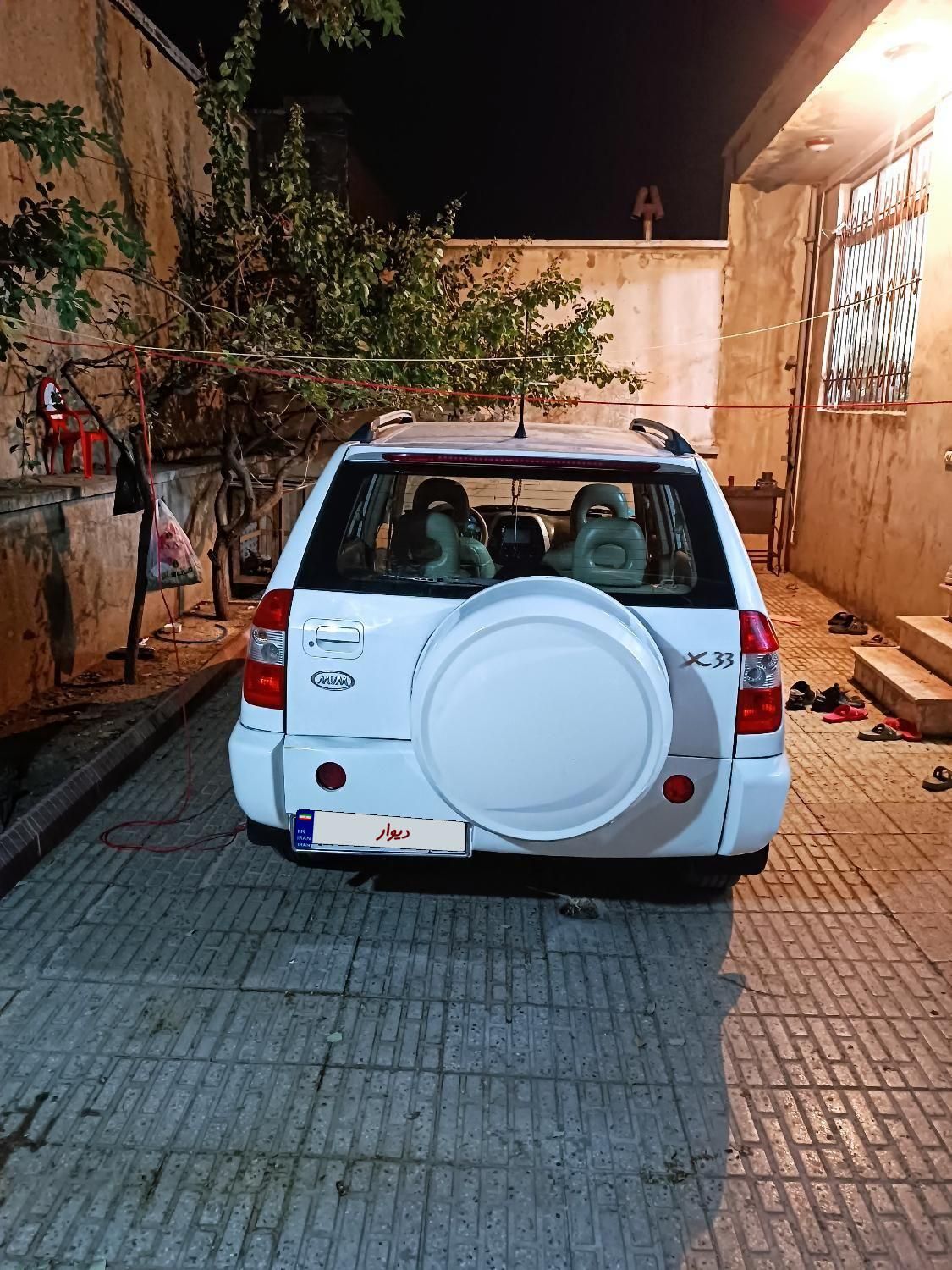 خودرو ام وی ام، X33 آگهی ann_18588442
