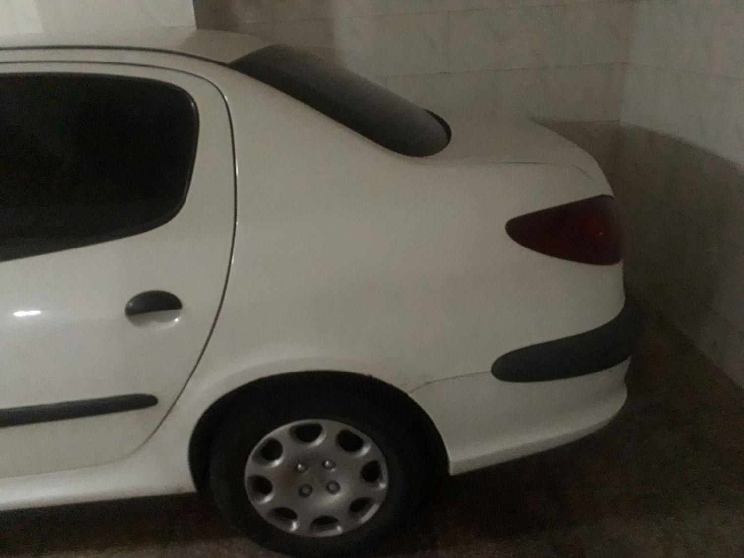 پژو ۲۰۶ صندوق دار v8 - 1394