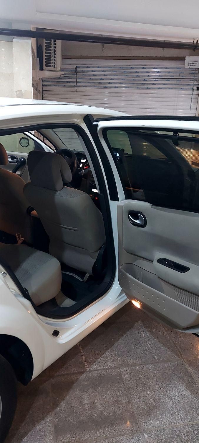 رنو مگان وارداتی اتوماتیک 2000 - 2008