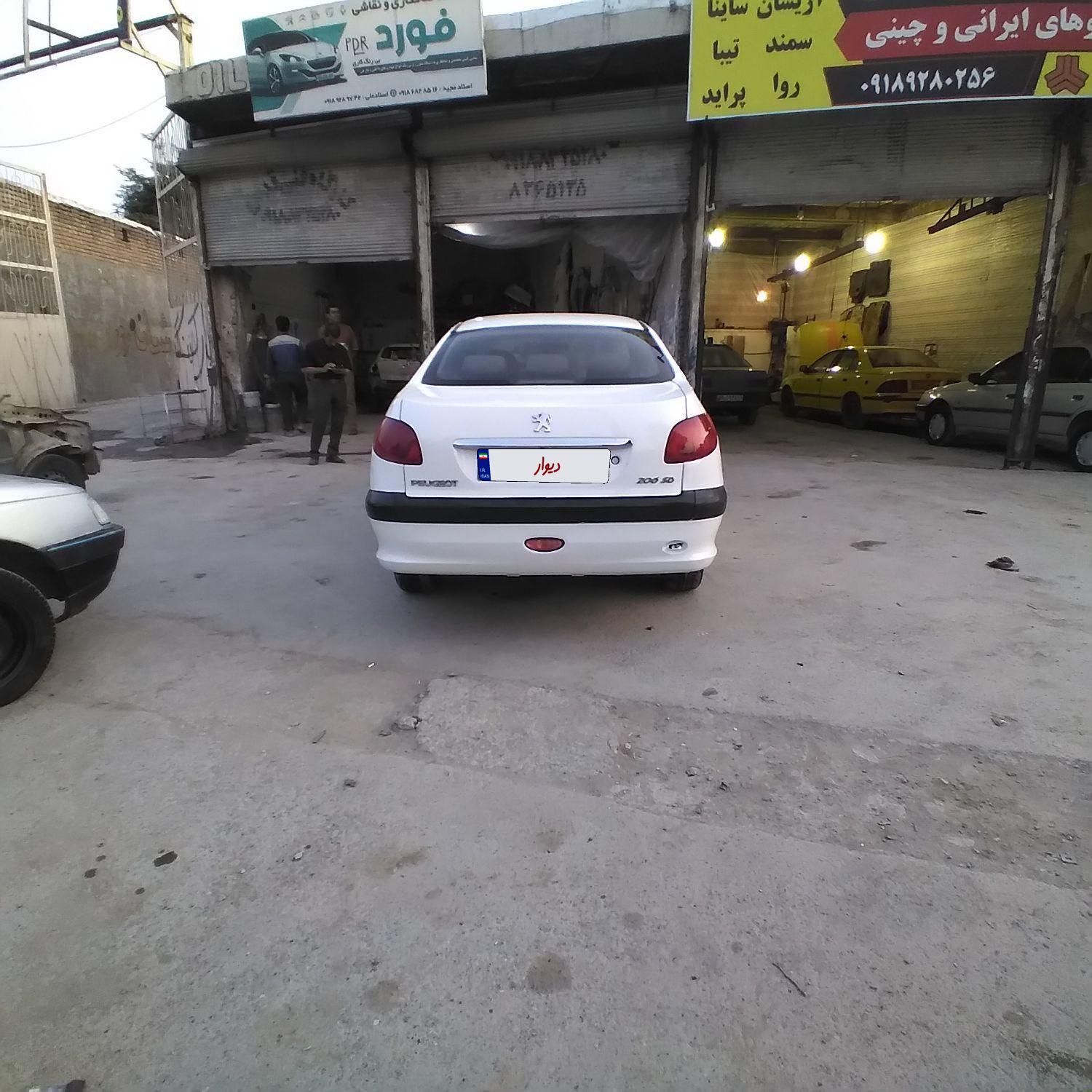 پژو ۲۰۶ صندوق دار v8 - 1396