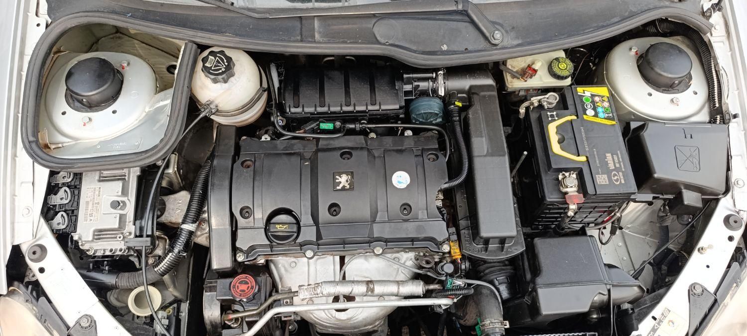 پژو ۲۰۶ صندوق دار v8 - 1386