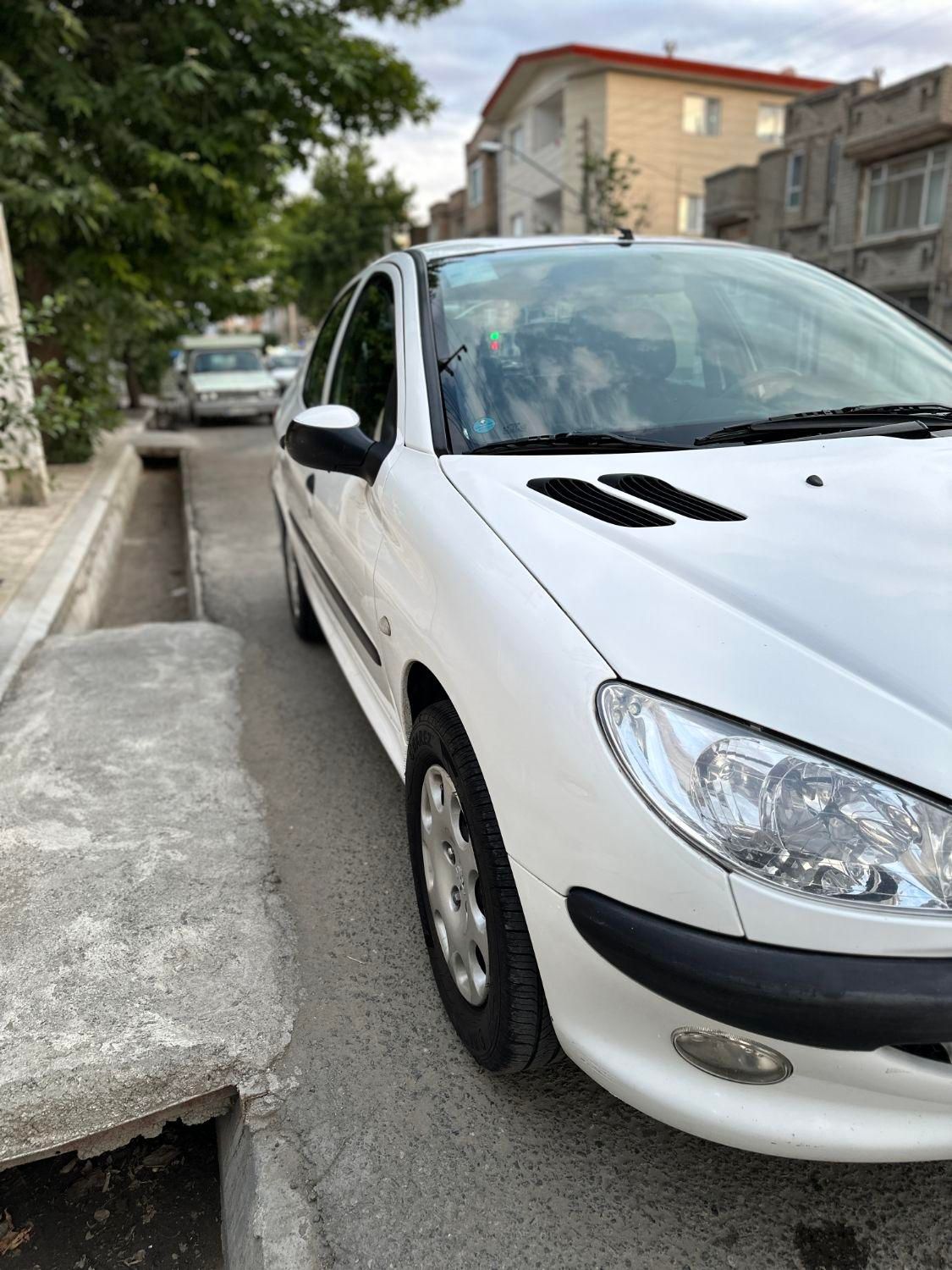 پژو ۲۰۶ صندوق دار v8 - 1396