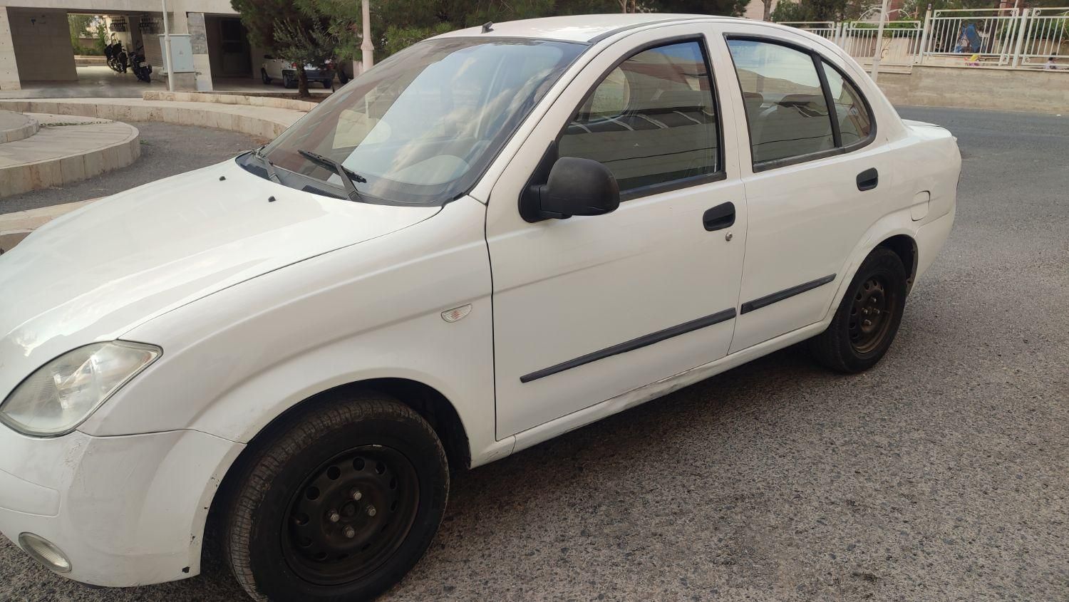 تیبا صندوق دار SX - 1398
