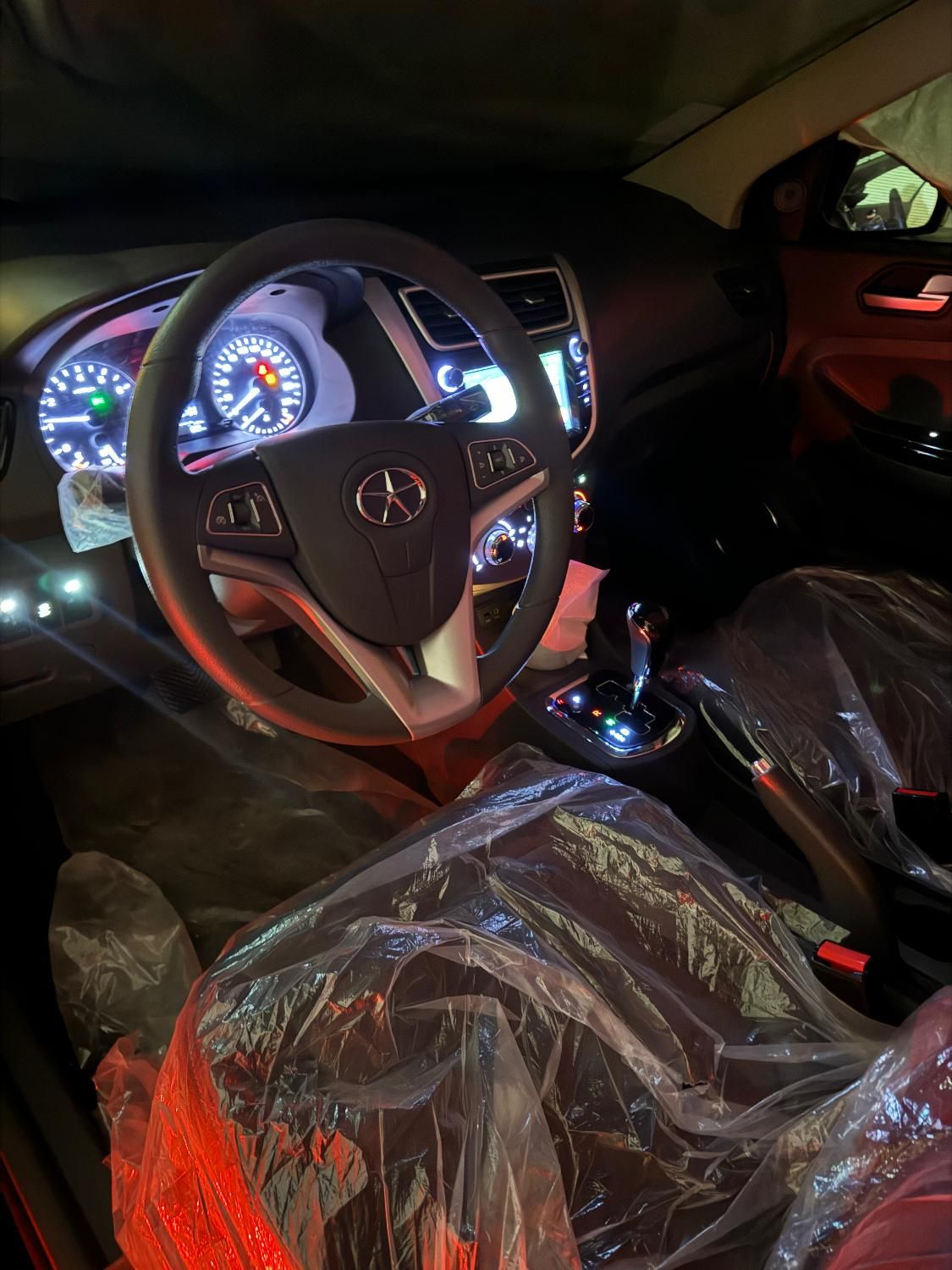 جک J4 اتوماتیک ساده - 2023