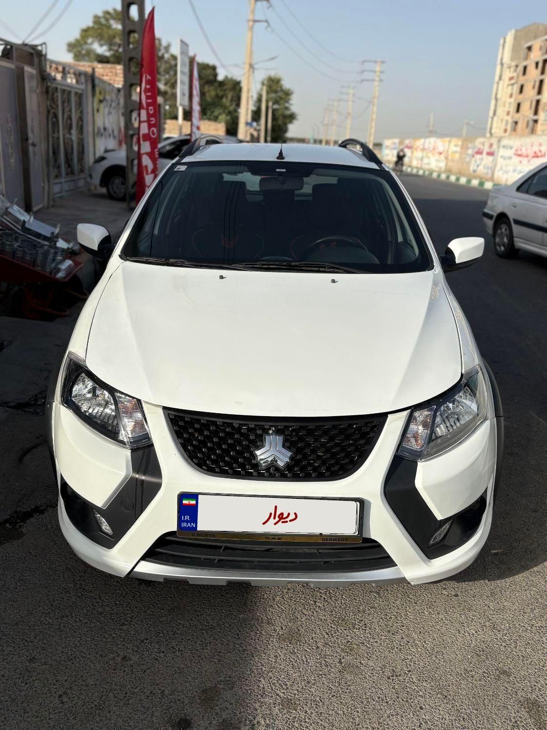 خودرو کوییک، معمولی آگهی ann_18591480
