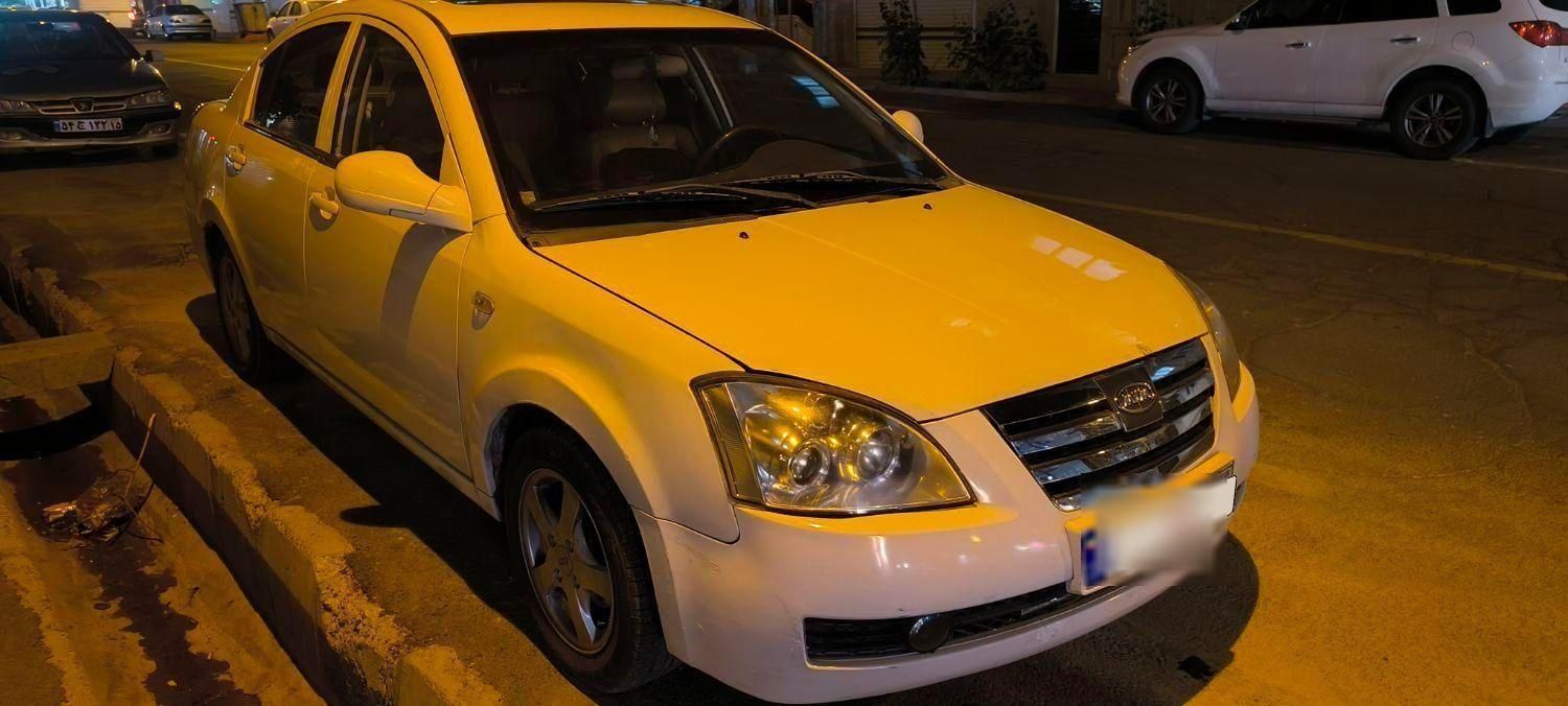 ام وی ام 530 دنده ای - 2012