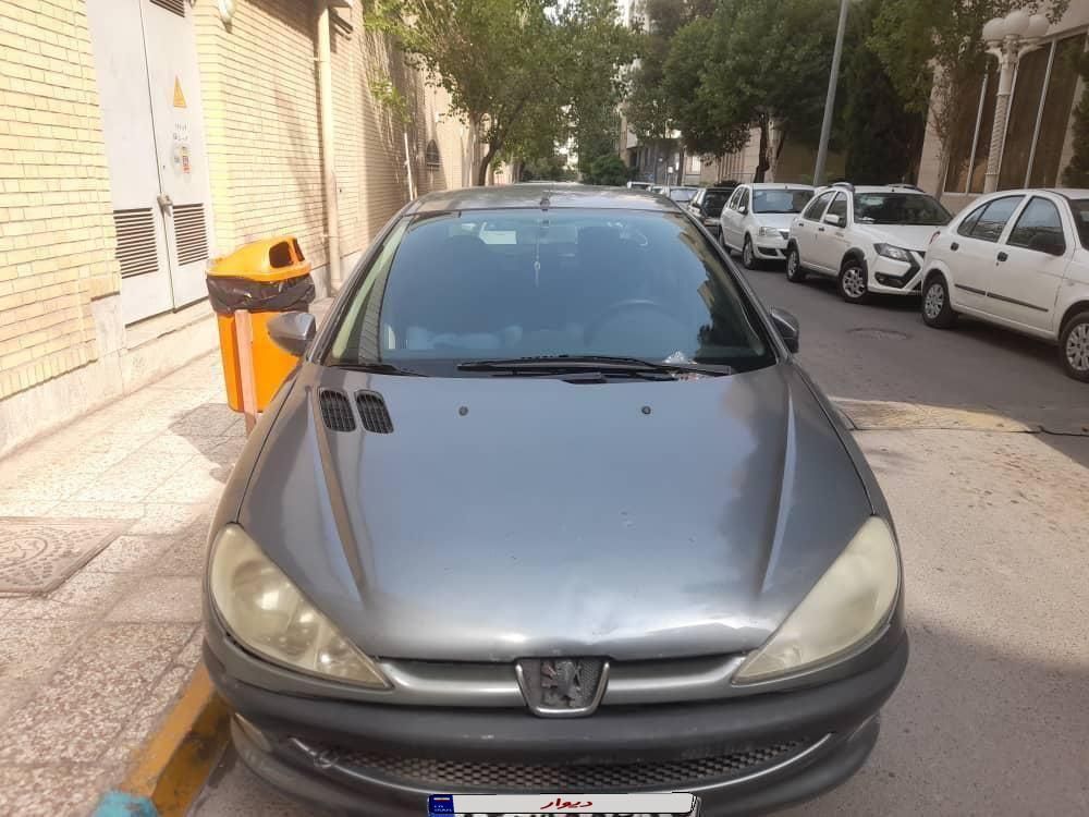 پژو ۲۰۶ صندوق دار v8 - 1386