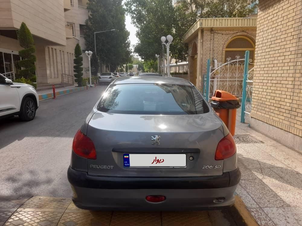 پژو ۲۰۶ صندوق دار v8 - 1386