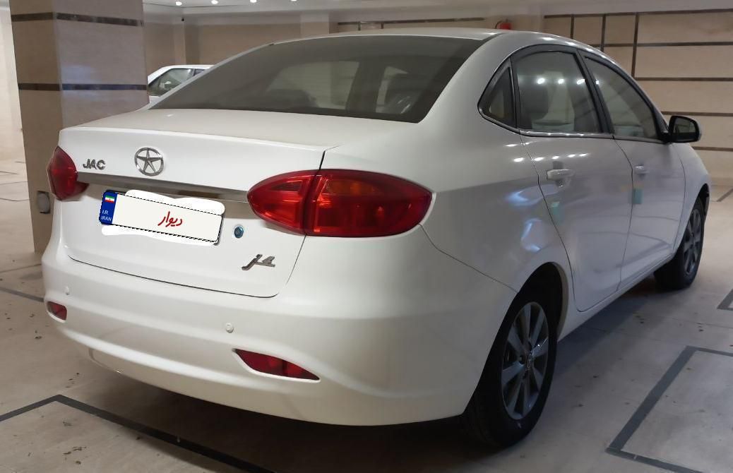 جک J4 اتوماتیک ساده - 2024