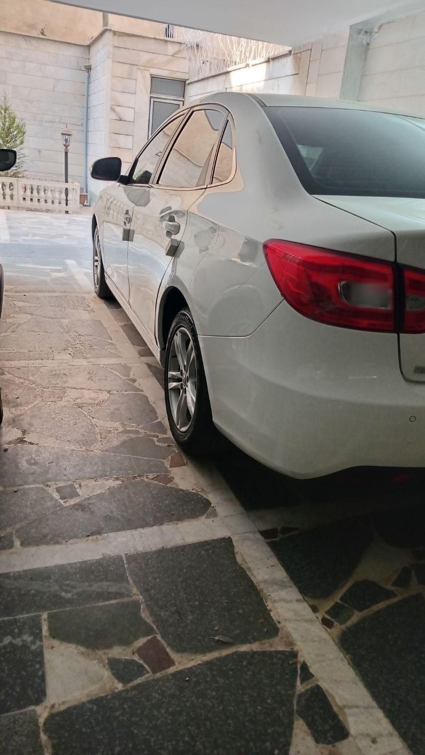 بسترن B30 اتوماتیک - 2018