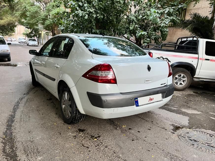 رنو مگان پارس خودرو 2000 - 2013