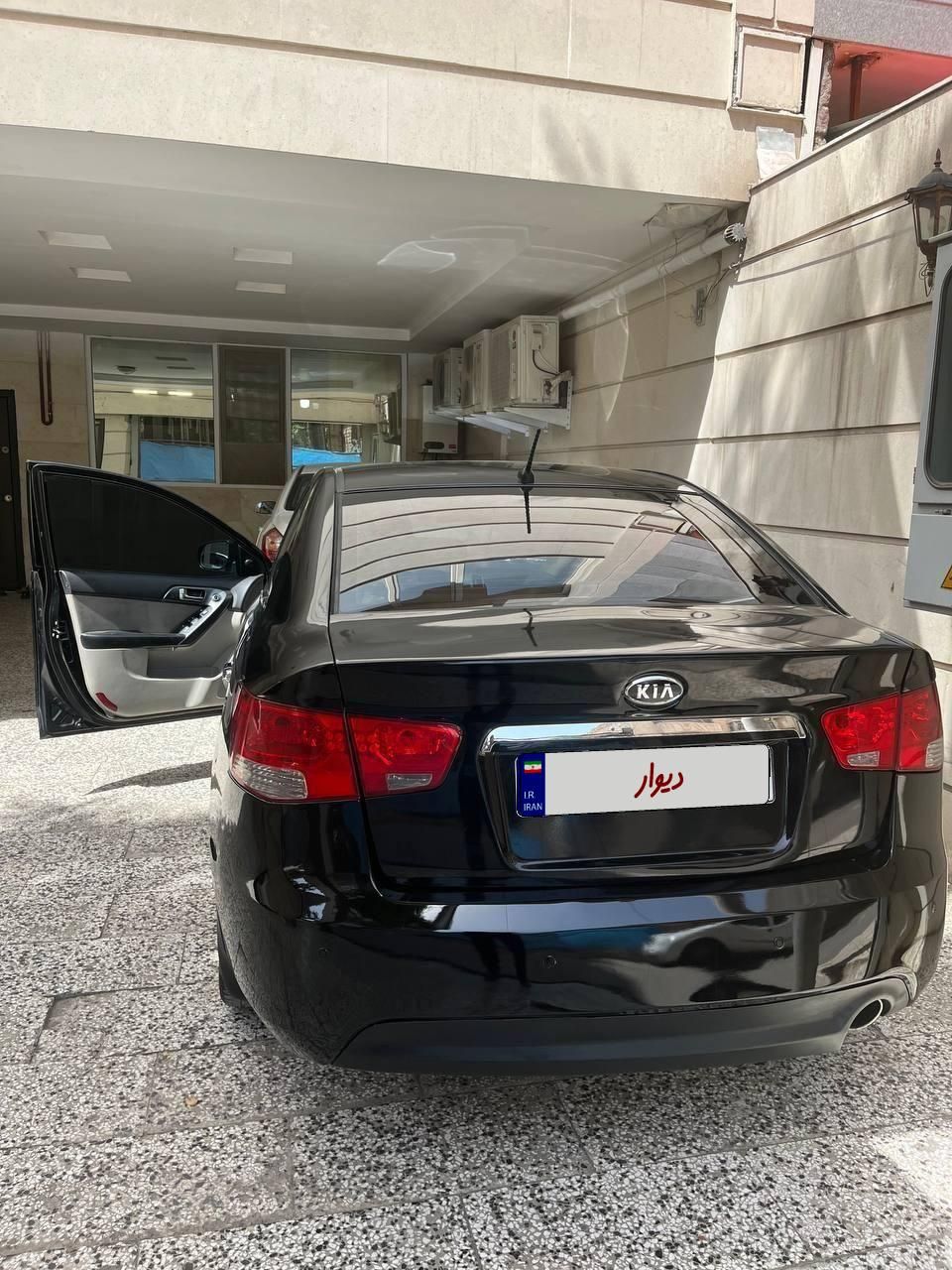 کیا سراتو 2.0 لیتر اتوماتیک GT لاین - 2010