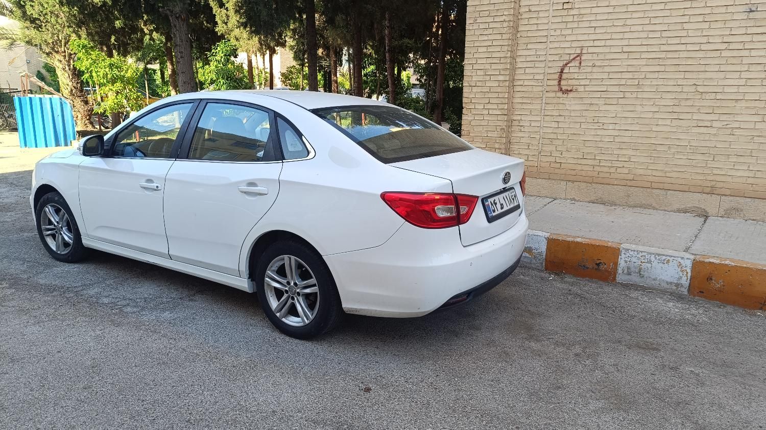خودرو بسترن، B30 آگهی ann_18593826