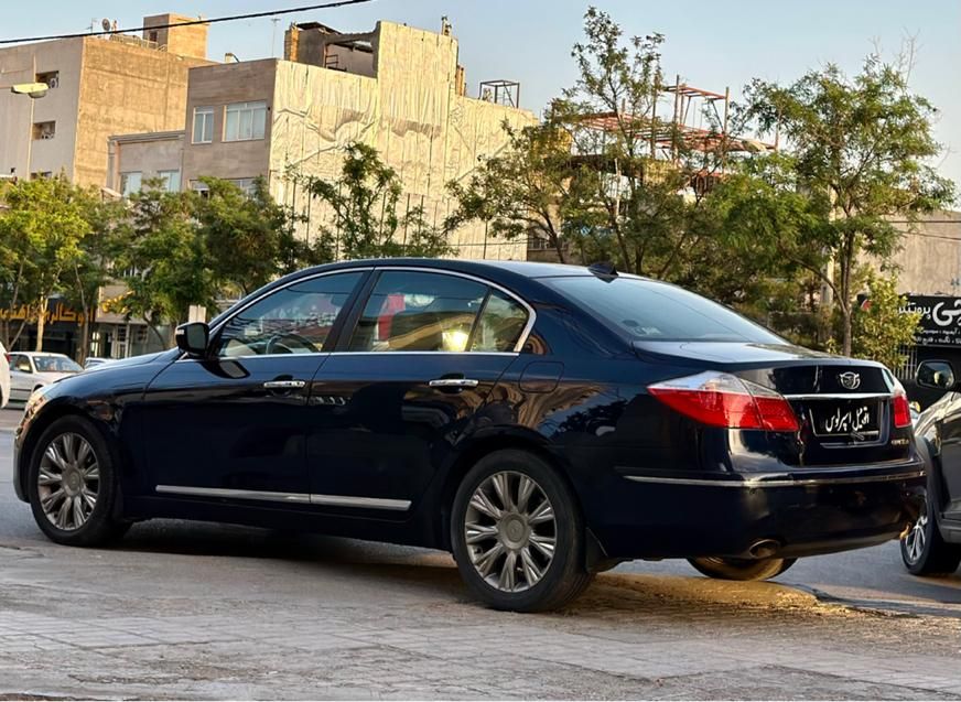 هیوندای جنسیس ۳.۸ لیتر فول - 2009