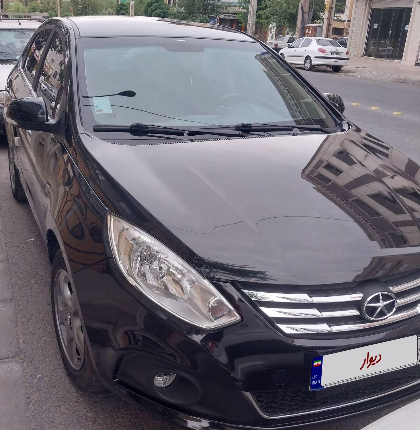 جک J4 اتوماتیک ساده - 2023