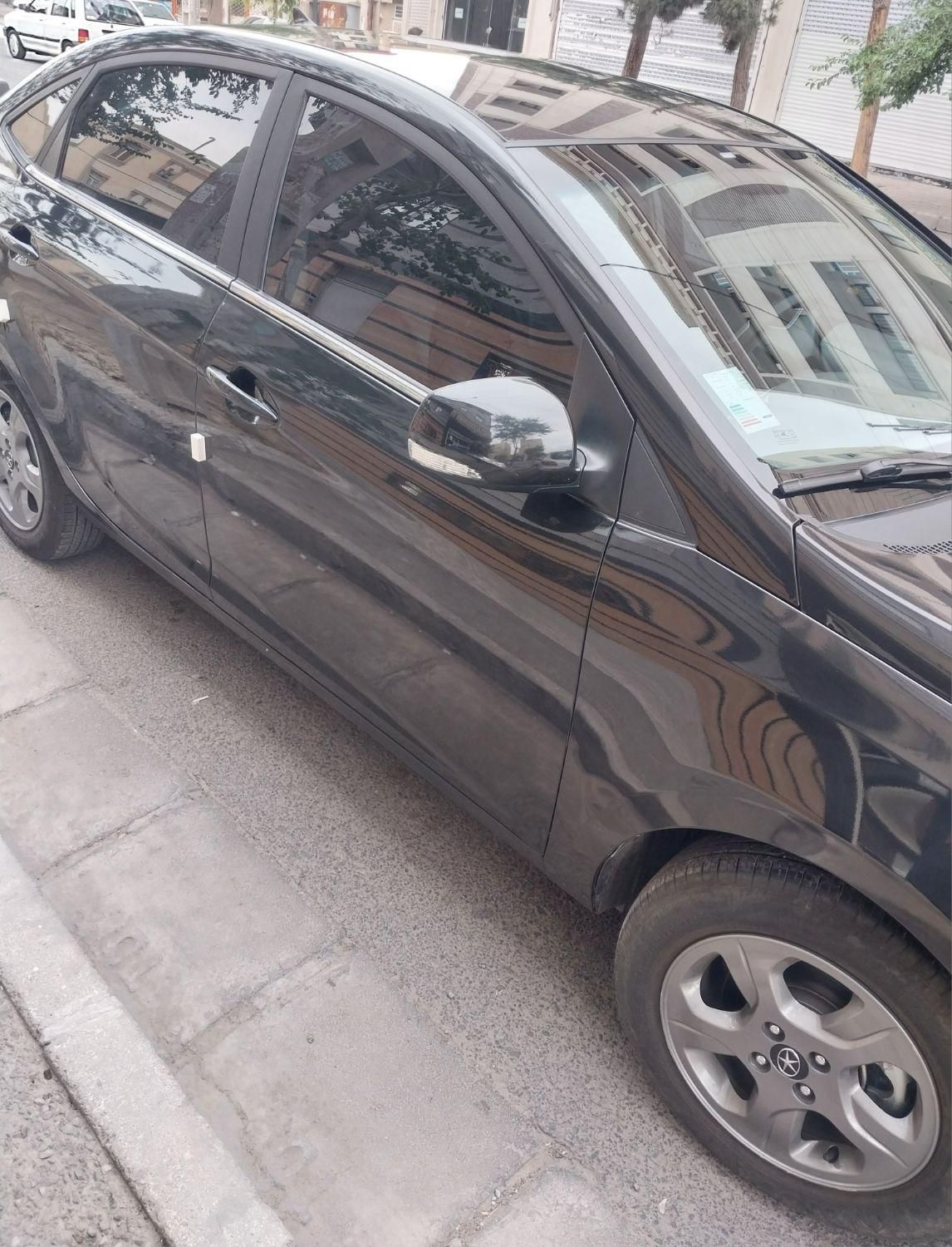 جک J4 اتوماتیک ساده - 2023