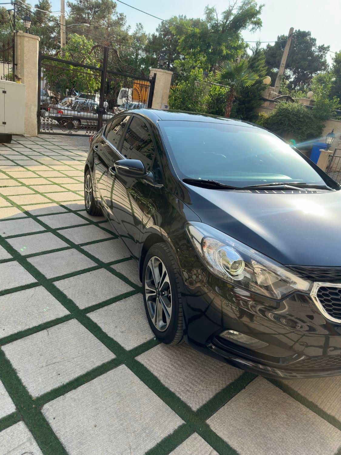 کیا سراتو 2.0 لیتر اتوماتیک GT لاین - 2015