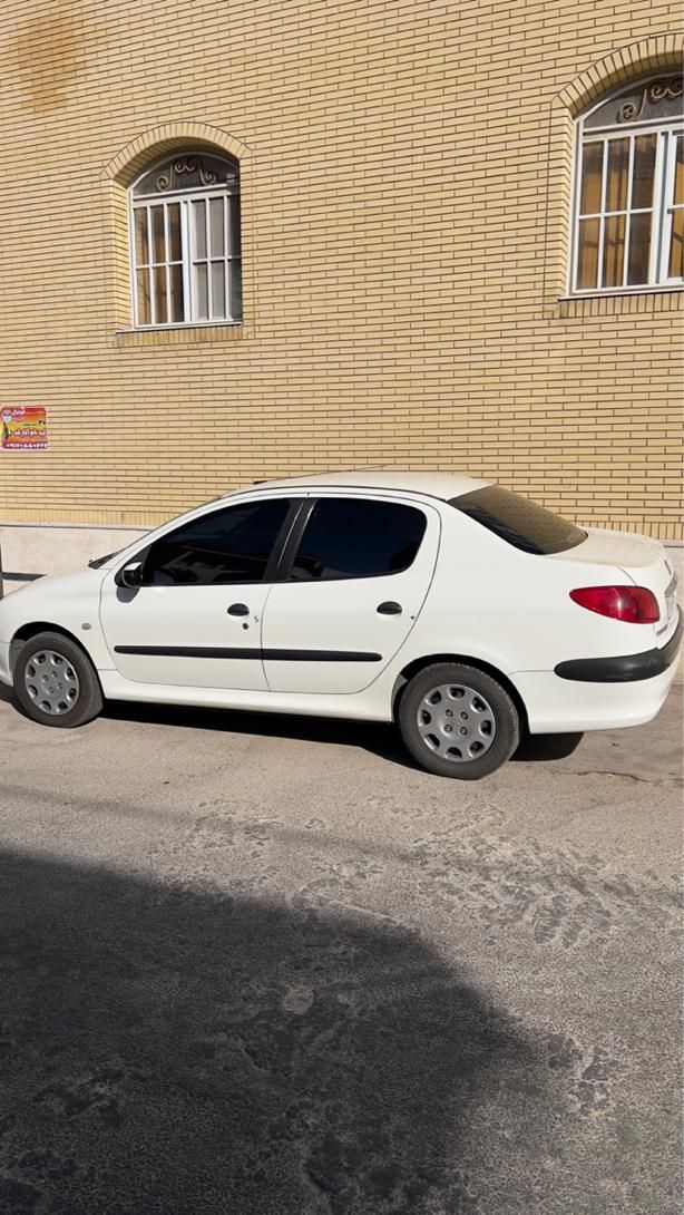 پژو ۲۰۶ صندوق دار v8 - 1388