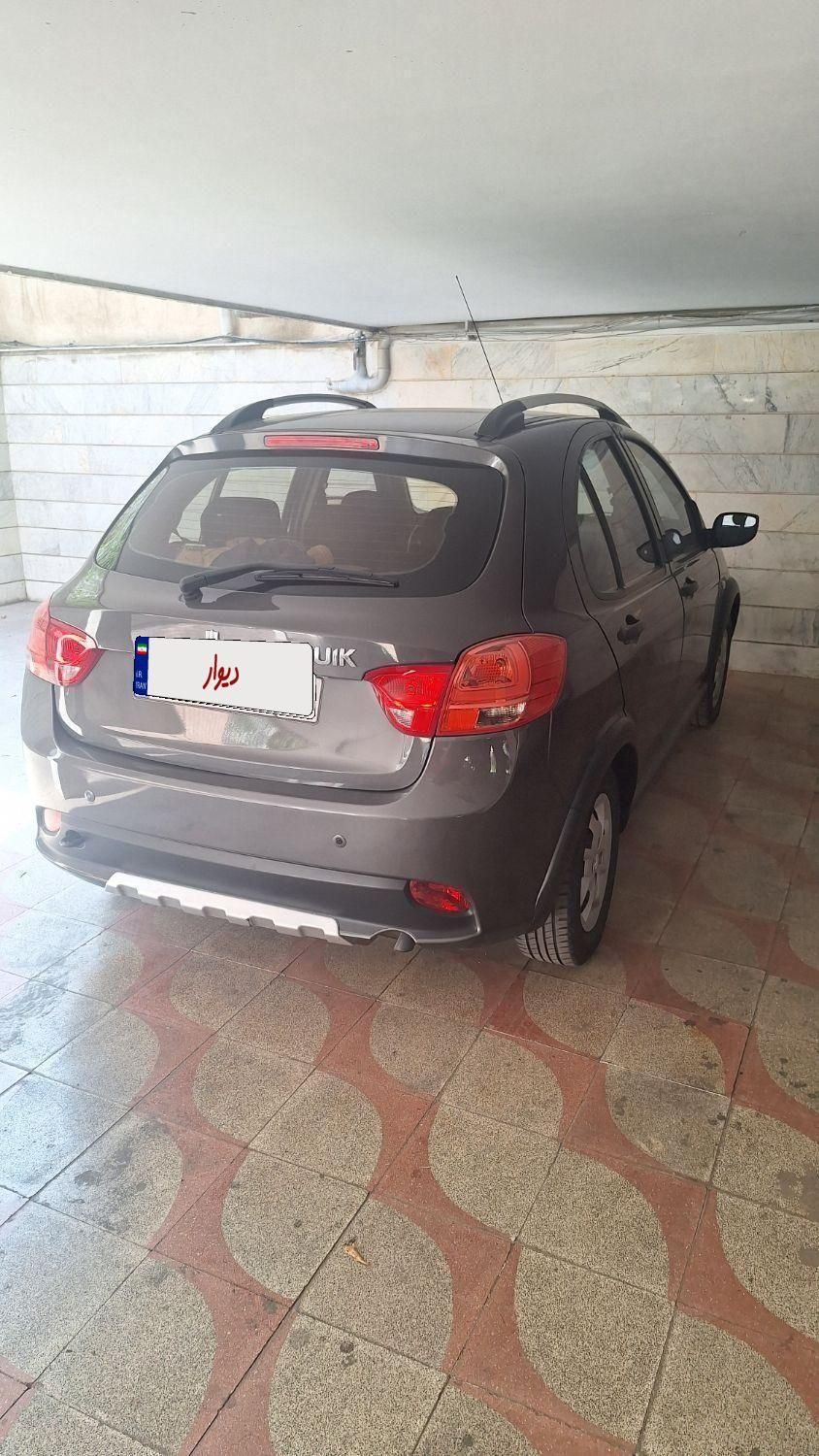 خودرو کوییک، معمولی آگهی ann_18594749