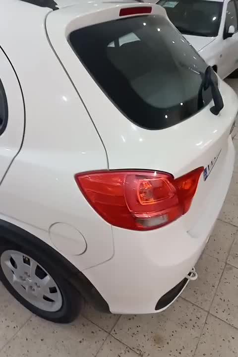 خودرو کوییک، معمولی آگهی ann_18594994