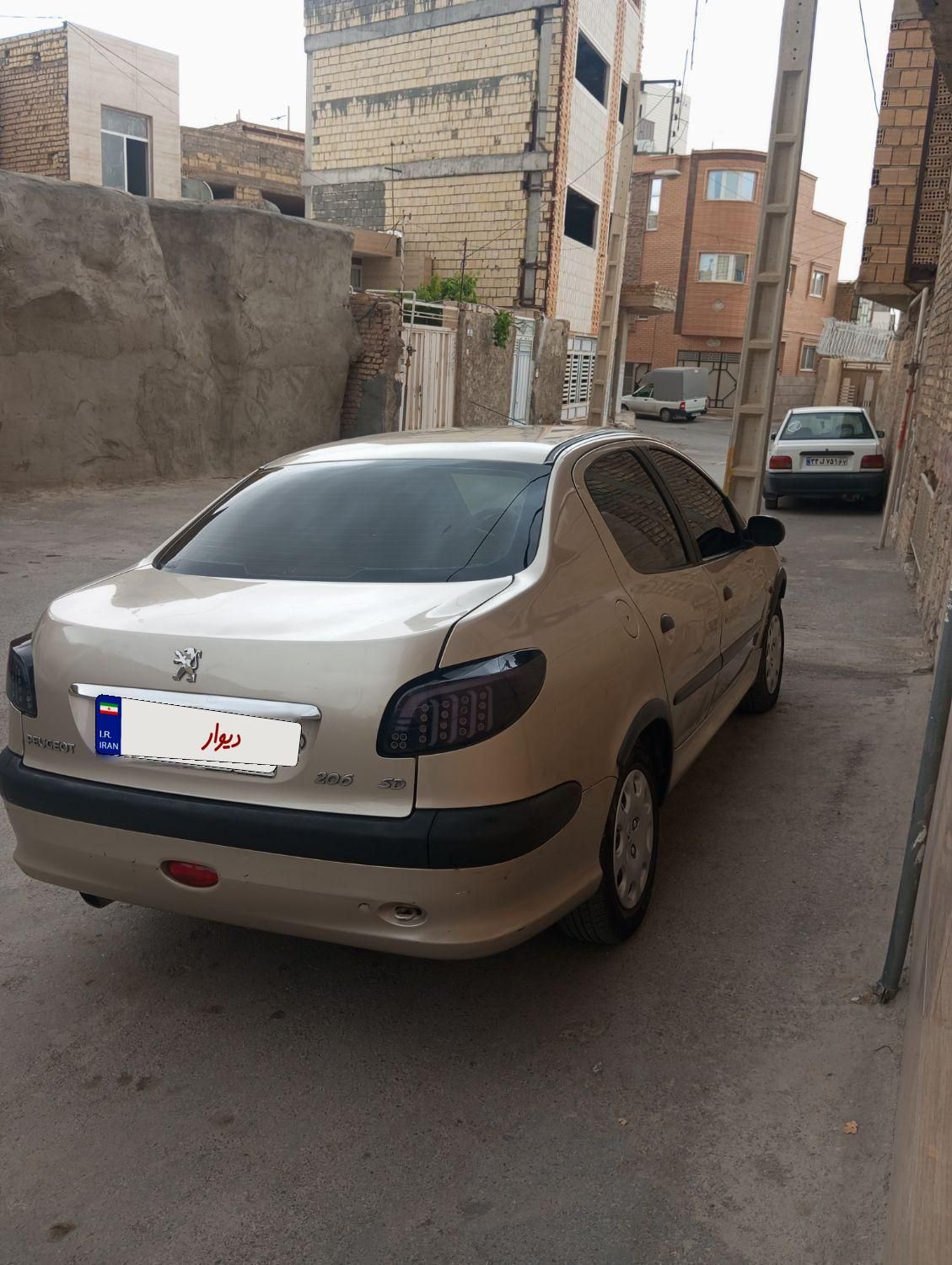 پژو ۲۰۶ صندوق دار v8 - 1387